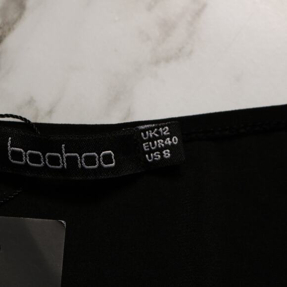 Boohoo Black Off Shoulder Short Sleeve Fitted Crop Top Stretch Size 8 - Picture 7 of 9